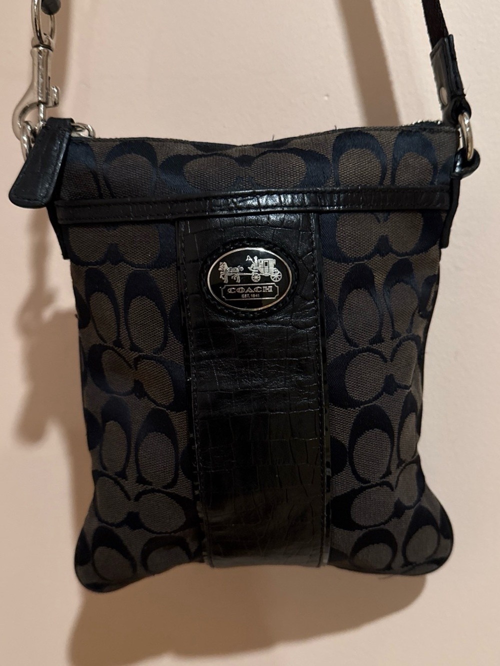 Coach Signature Sutton crossbody bag